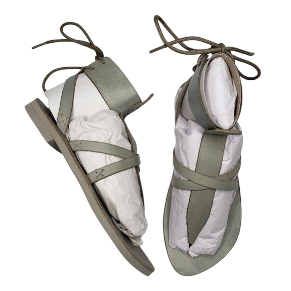 Free People | NIB Sky Gray Bohemian Vacation Day Wrap Thong Sandals Women's 7 - Picture 1 of 14